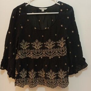 American eagle outfitters black blouse with white embroidery. Medium